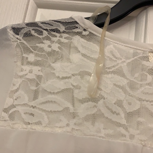 ❤️ 2/$29 Agaci Open sheer blouse wear over something lace accents *measurements - Picture 12 of 12